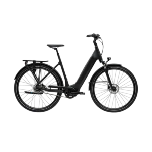 Electric city bike: black electric bike with a step-through frame, mudguards and a rear luggage rack – side view.