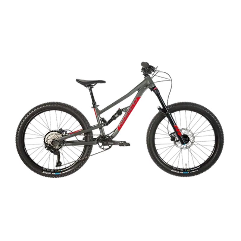 Vollgefedertes 24-Zoll-Mountainbike in Schwarz und Rot von Fully Jugend, Seitenansicht auf weißem Hintergrund.